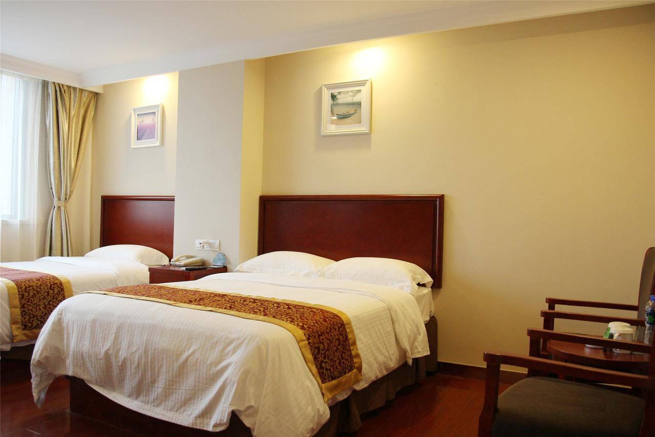 Greentree Inn Bole Wanxianghui Express Hotel Exterior foto